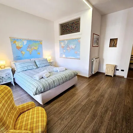 Luna Center Free Parking