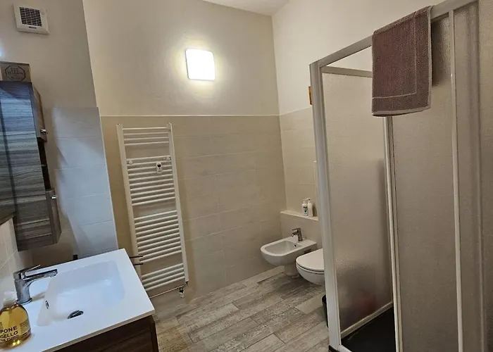 Luna Center Free Parking